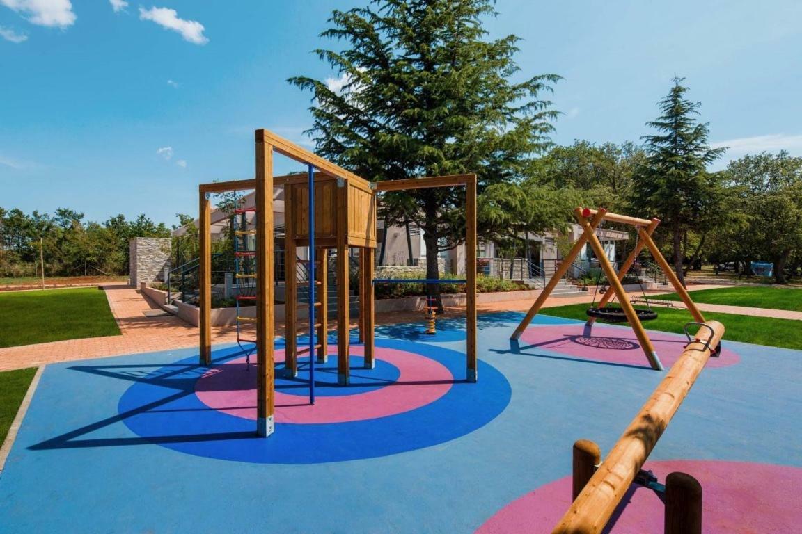 Panorama Mobile Homes In Camping Park Umag Exterior photo